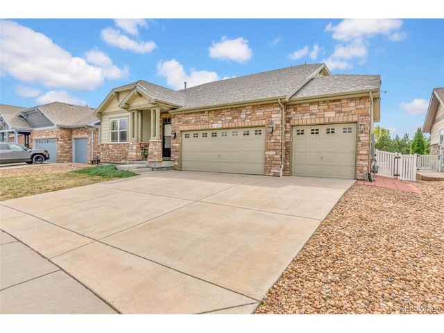 2335 Winding Dr, Longmont, CO 80504