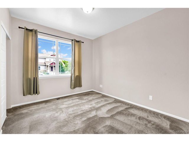 2335 Winding Dr, Longmont, CO 80504