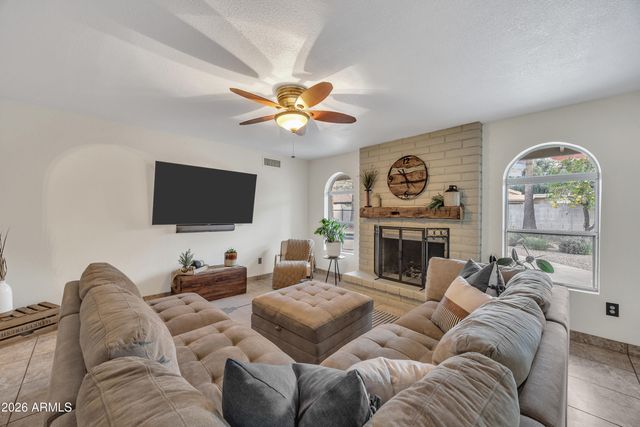 121 E Pershing Avenue, Phoenix, AZ 85022