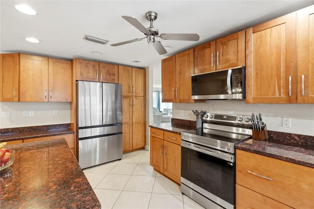 136 SINCLAIR STREET SE, Port Charlotte, FL 33952