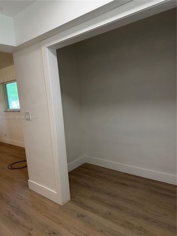 7220 NW 7th Street, Plantation, FL 33317