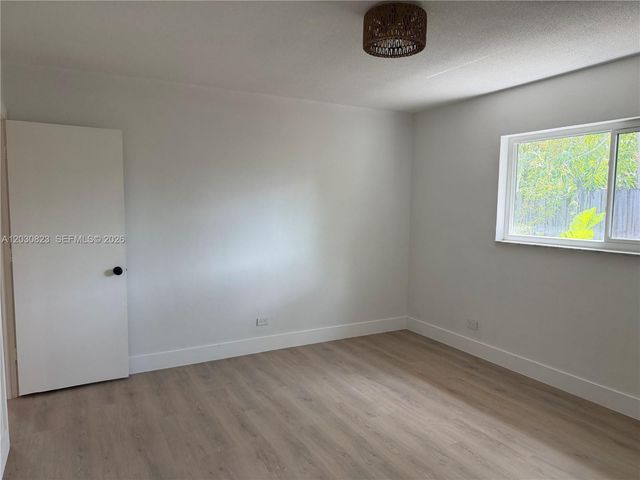 7220 NW 7th Street, Plantation, FL 33317