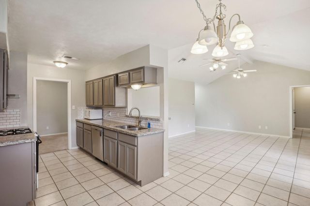 722 Princeton Lane, Deer Park, TX 77536