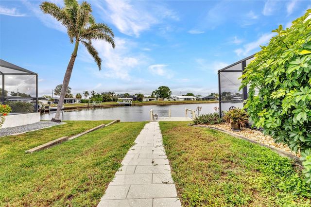 205 EAST TARPON BOULEVARD NW, Port Charlotte, FL 33952