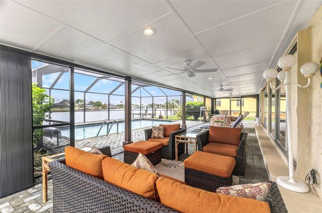 205 EAST TARPON BOULEVARD NW, Port Charlotte, FL 33952