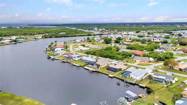 205 EAST TARPON BOULEVARD NW, Port Charlotte, FL 33952