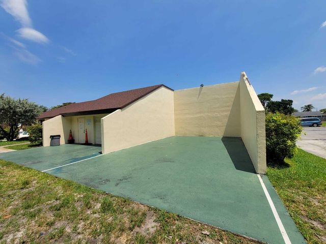 5320 Bosque Lane 88, West Palm Beach, FL 33415
