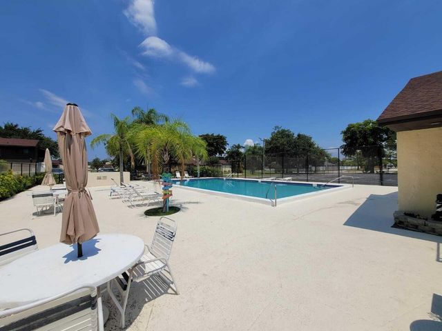 5320 Bosque Lane 88, West Palm Beach, FL 33415