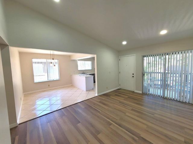 5320 Bosque Lane 88, West Palm Beach, FL 33415