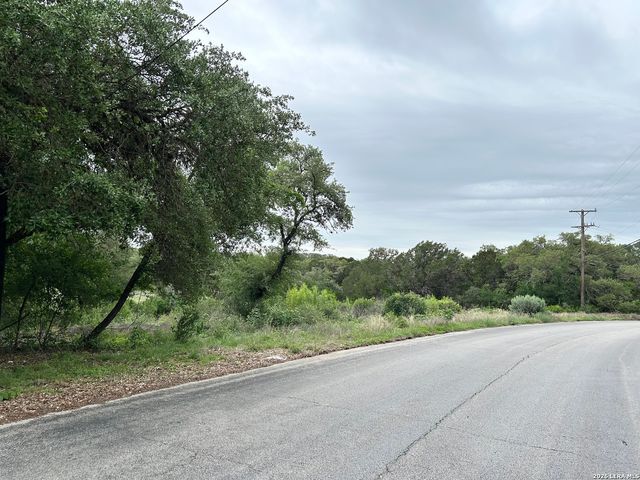 3726 SUMMER BREEZE LN, San Antonio, TX 78253