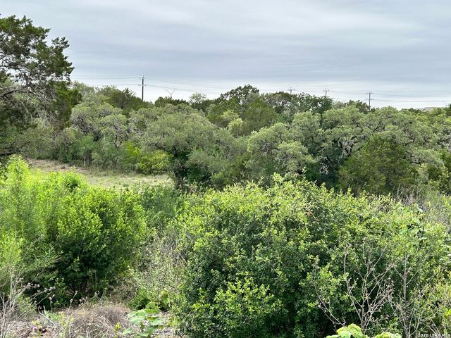 3726 SUMMER BREEZE LN, San Antonio, TX 78253