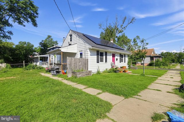 12 N 8TH ST, Millville, NJ 08332
