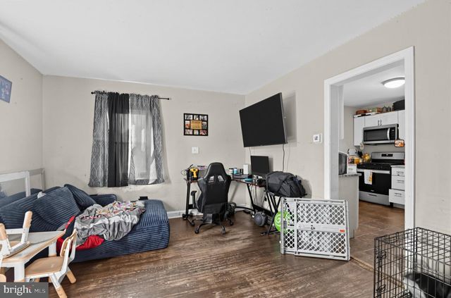 12 N 8TH ST, Millville, NJ 08332