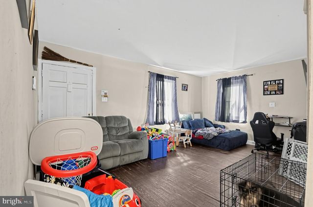 12 N 8TH ST, Millville, NJ 08332