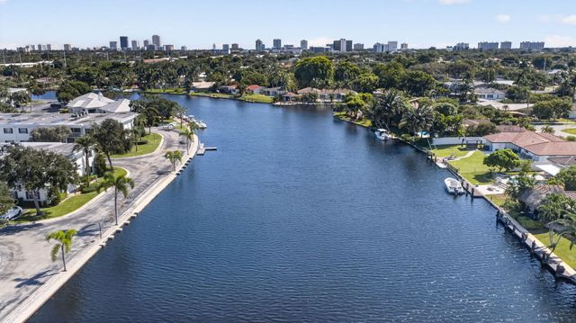 130 Cypress Club Drive 313, Pompano Beach, FL 33060