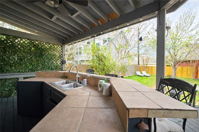 332 Southern St, Corpus Christi, TX 78404