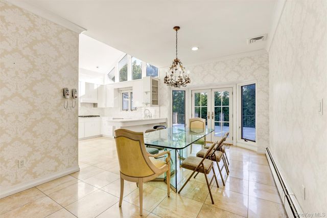 305 S Grandview Avenue, Monsey, NY 10952