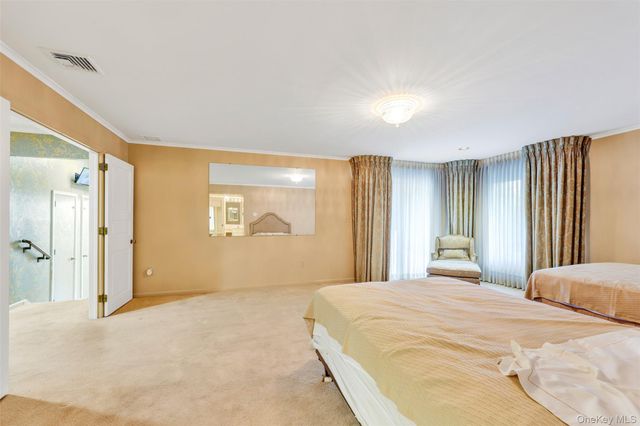 305 S Grandview Avenue, Monsey, NY 10952