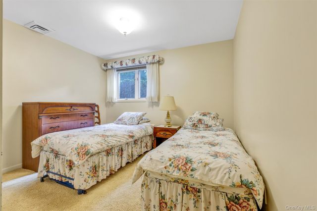 305 S Grandview Avenue, Monsey, NY 10952