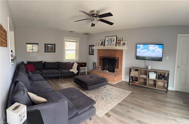 208 Brunick CT, Virginia Beach, VA 23467