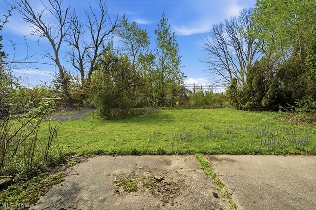 25478 Maidstone Lane, Beachwood, OH 44122