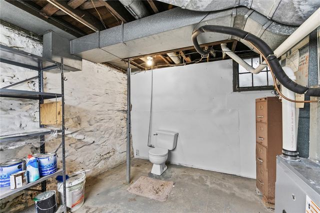 807 Oak St, Monessen, PA 15062