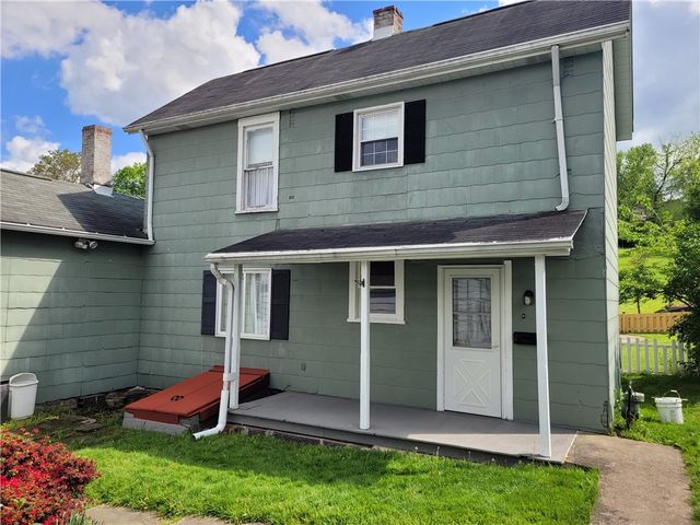 807 Oak St, Monessen, PA 15062