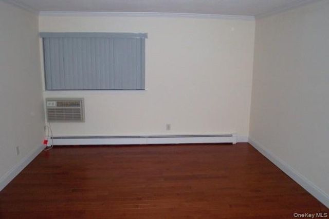 12 Granada Crescent 12-1, White Plains, NY 10603