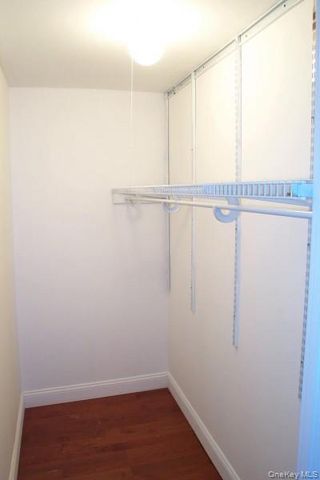 12 Granada Crescent 12-1, White Plains, NY 10603