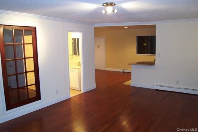 12 Granada Crescent 12-1, White Plains, NY 10603