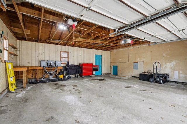 974 E 98th Street, Grant, MI 49327