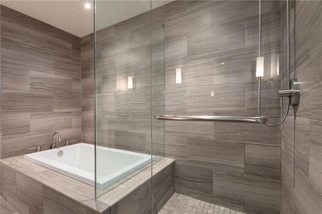 222 12th NE Street 1806, Atlanta, GA 30309