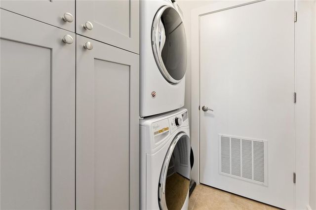 222 12th NE Street 1806, Atlanta, GA 30309