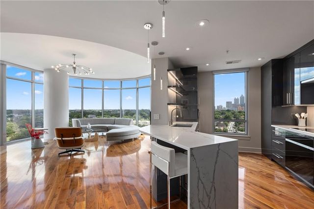 222 12th NE Street 1806, Atlanta, GA 30309