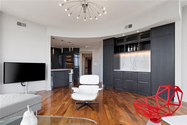 222 12th NE Street 1806, Atlanta, GA 30309