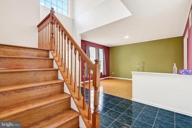 14 WOOD VIEW DR, Mount Laurel, NJ 08054