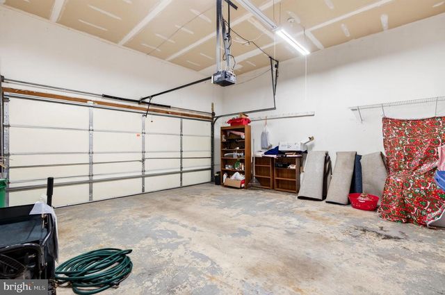 14 WOOD VIEW DR, Mount Laurel, NJ 08054