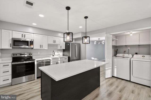 8715 BINGHAMPTON PL, Upper Marlboro, MD 20772