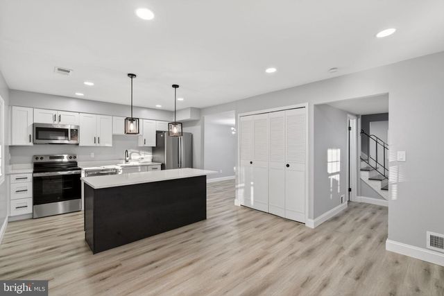 8715 BINGHAMPTON PL, Upper Marlboro, MD 20772