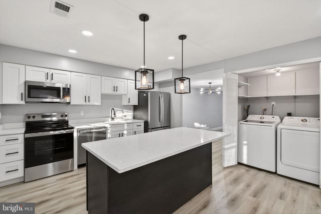 8715 BINGHAMPTON PL, Upper Marlboro, MD 20772