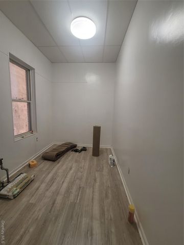 3553 Holland Avenue 1, Bronx, NY 10467