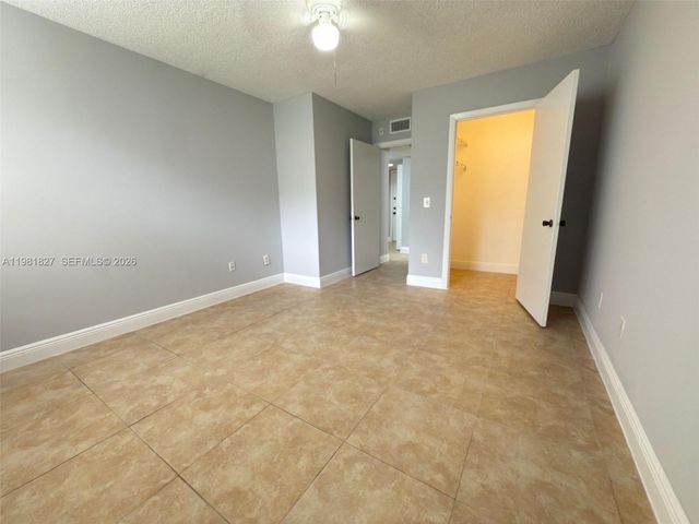 4521 W Mcnab Road 11, Pompano Beach, FL 33069