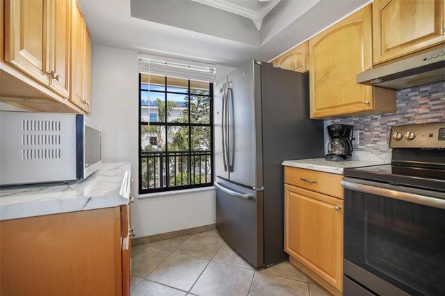 460 PAULA DRIVE S 401, Dunedin, FL 34698