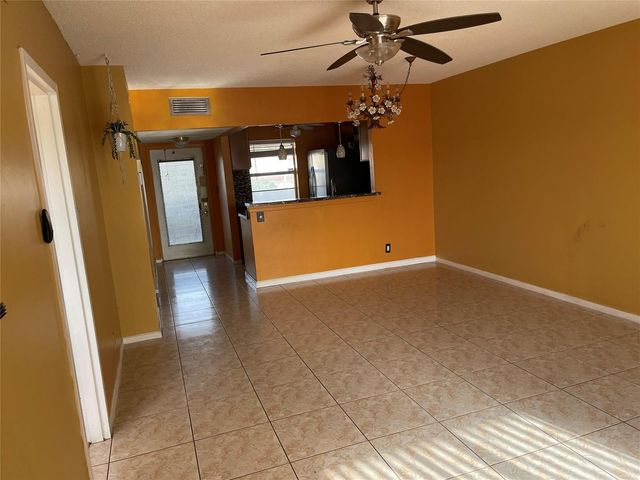 1025 Country Club Drive 407, Margate, FL 33063