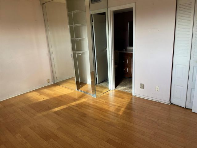 1025 Country Club Drive 407, Margate, FL 33063