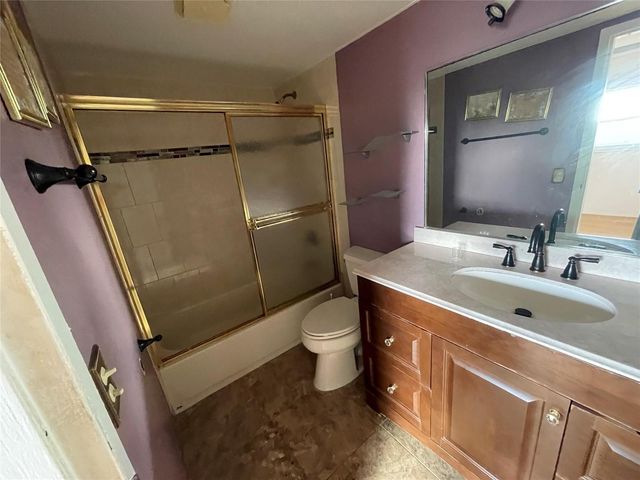 1025 Country Club Drive 407, Margate, FL 33063