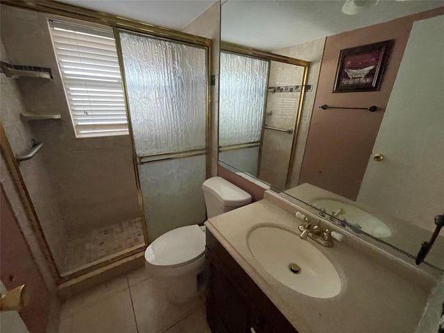 1025 Country Club Drive 407, Margate, FL 33063