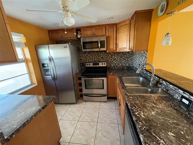 1025 Country Club Drive 407, Margate, FL 33063
