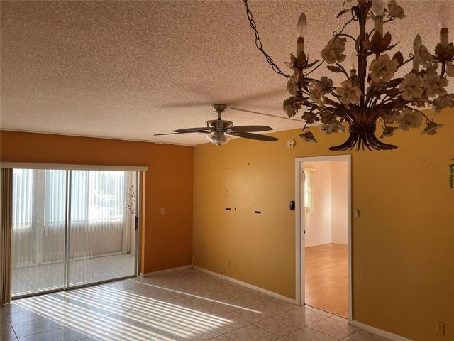 1025 Country Club Drive 407, Margate, FL 33063