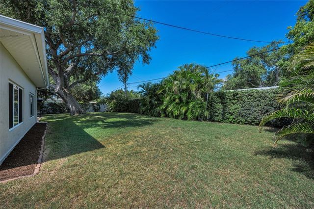 1732 GOLF VIEW DRIVE, Belleair, FL 33756